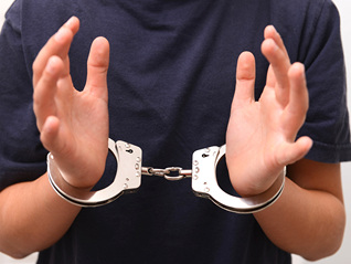 太子集团骨干李雄被押回中国，曾借柬埔寨权势家族拓展势力