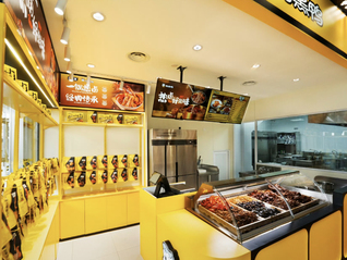 穿越消费分化周期，周黑鸭重构增长逻辑