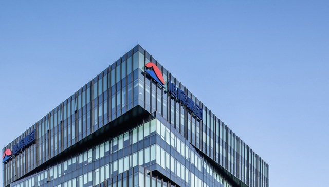 旭辉;2025年;业绩扭亏为盈;周长亮;行政总裁