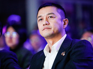 李亚鹏成立“麋鹿咖啡”公司，注册资本100万