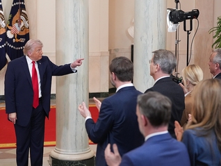 针对伊朗讲话引发全球市场剧震，特朗普被批逻辑混乱