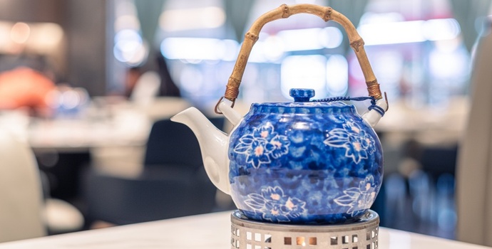 地方新闻精选 | 广州规定收茶位费应提供茶饮服务 江西乐平通报“天湖医院解聘全体职工”