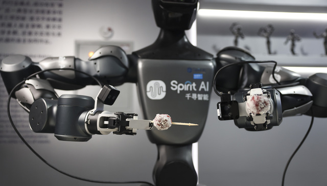 30天融资30亿;雷军;马云;千寻智能