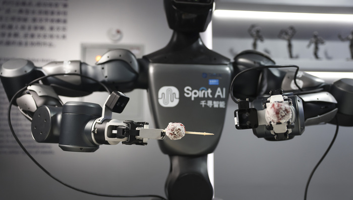 30天融资30亿;雷军;马云;千寻智能