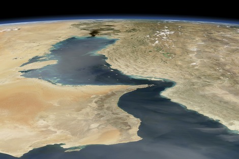 伊朗战事按下暂停键后，霍尔木兹“过路费”成博弈焦点