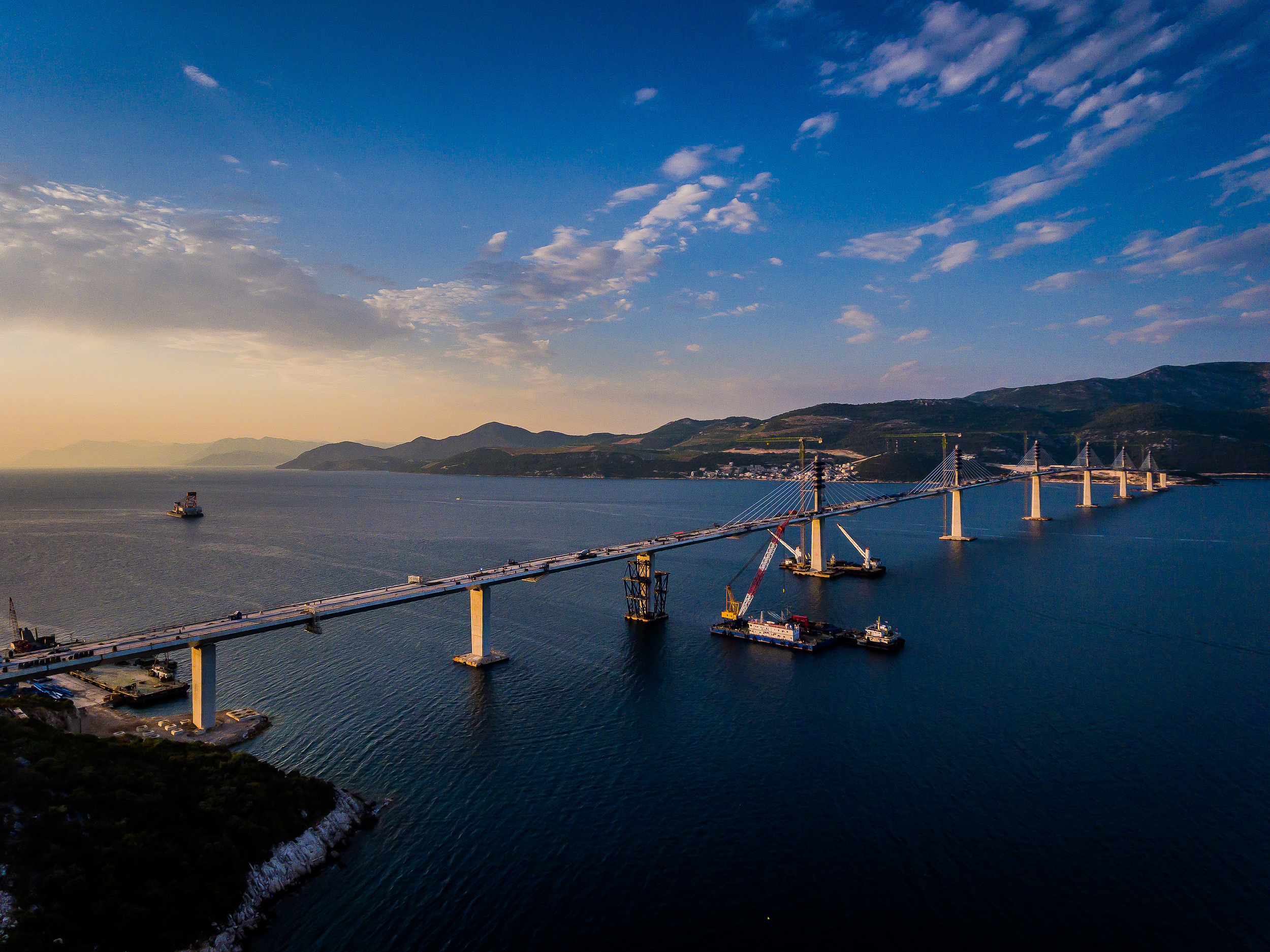 国资委成立境外国资工作局：应对国企出海风险，填补境外监管空白