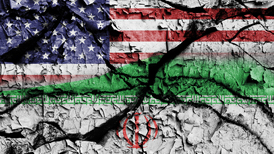 美伊临时停战当天即遭严峻考验，霍尔木兹海峡再度关闭