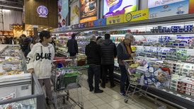 特朗普威脅對(duì)向伊朗供武國征收50%關(guān)稅，外交部回應(yīng)