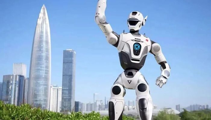 众擎机器人;2亿美元B轮融资;估值破百亿