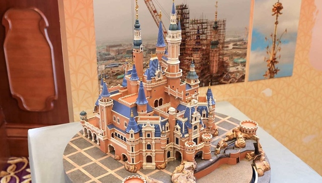 Disney;Shanghai;theme park economy;reshaped leisure industry