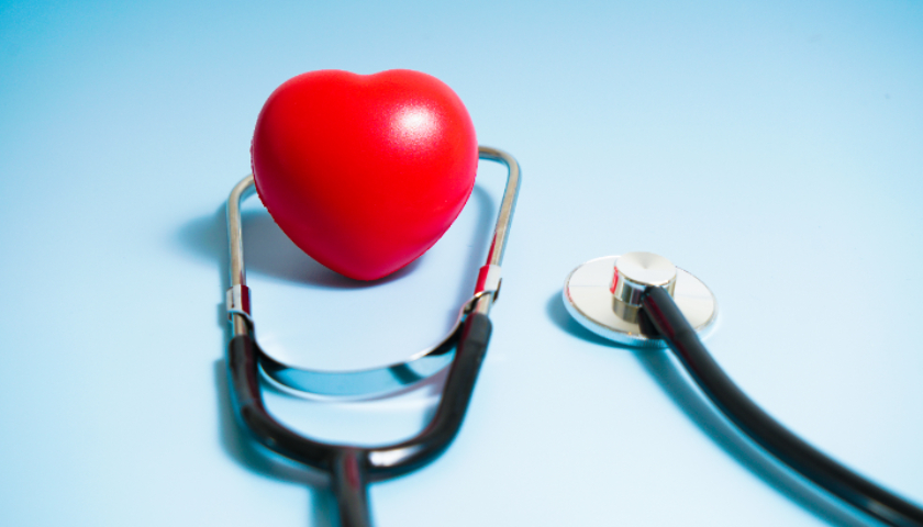 直通部委｜超90%居民15分钟内可达医疗服务点 网络直播打赏11条新规发布