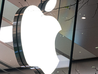 MacBook Neo首批产品售罄，苹果紧急扩产并上调销量预期至1000万台