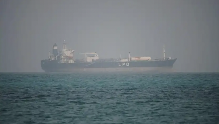 伊朗,伊朗;霍尔木兹海峡;开火;伊朗最高领袖;伊朗海军;敌人;新的惨败