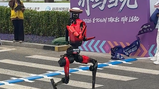 50分26秒！2026北京亦庄人形机器人半程马拉松冠军出炉，荣耀人形机器人夺冠