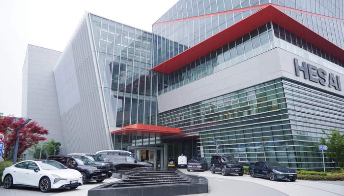 华为抛出896线激光雷达后，禾赛还之以“颜色”