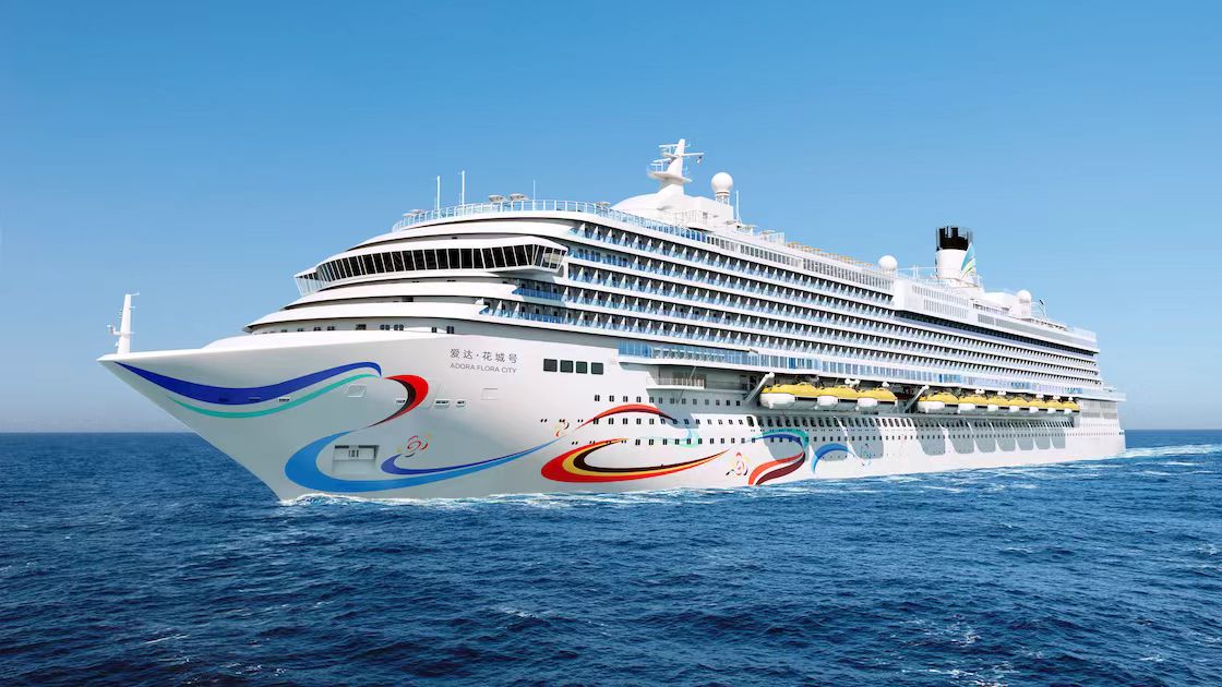 第二艘国产大邮轮爱达·花城号积极上新航线，首航季落地广州
