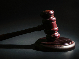 地方新闻精选 | 全国首例“性侵认定工伤”案再开庭 女生赴泰国泼水节被卖至缅甸园区