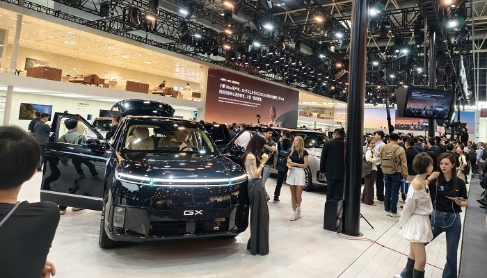 汽车公司的难题各不相同，但“把SUV变大”似乎可以解决一切 ｜2026北京车展