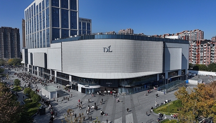 胖东来;18元/箱矿泉水;抢购;线上商城工作人员;产品升级