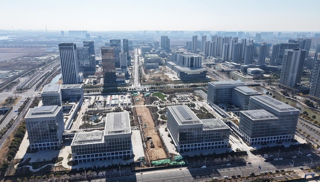 政治局会议七大信号：总量让位结构调整，“六网”成基建新方向