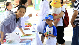 界面快评｜够得着、用得好，发展生活性服务业需直面痛点