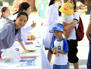 界面快评｜够得着、用得好，发展生活性服务业需直面痛点