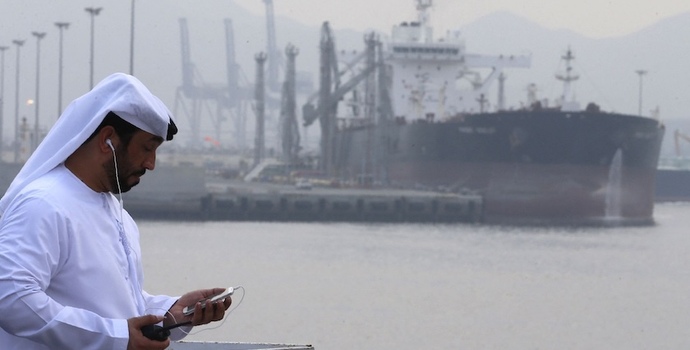 欧佩克再现裂痕：阿联酋退群，全球能源治理进入多极化时代