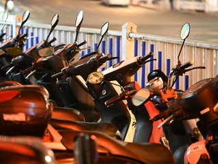 地方新闻精选 | 北京警示约谈8家电动自行车生产企业 官方通报“女子被冒名注册5家公司”