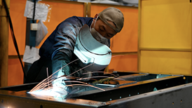 季节性因素叠加市场需求影响，4月制造业PMI小幅回落