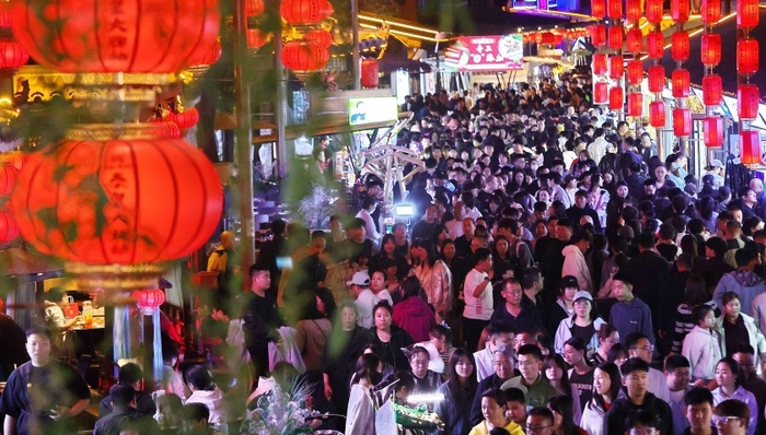 五一假期;文旅市场;融合创新;消费模式升级