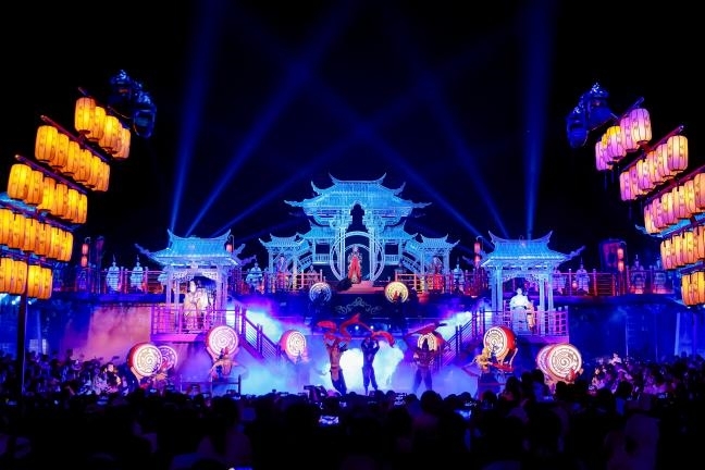 “五一”超800场好戏燃动全城 “演艺之城”引爆假日文旅市场