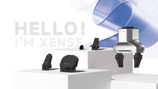 配图五：千觉机器人产品图.jpeg