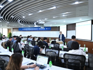 长江商学院刘劲：房地产市场有望在未来12个月内筑底企稳