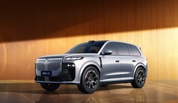 一周新车盘点｜岚图泰山X8杀入30万内 AMG GT迎来纯电车型