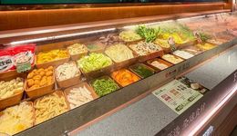 杀进商场做精致小正餐，“价格刺客”要翻红？