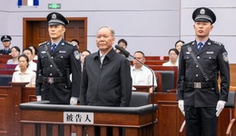 西藏自治区政府原主席齐扎拉受贿1.58亿被判无期：检举揭发他人有重大立功表现