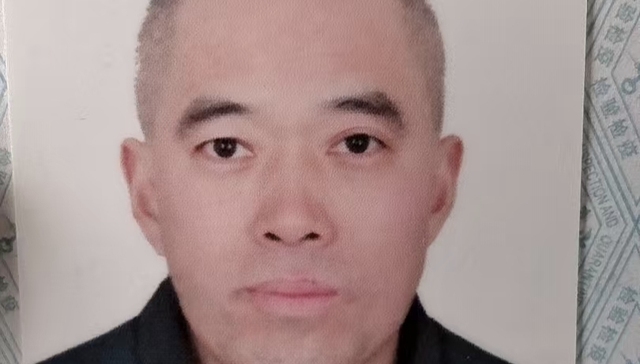 49岁船员;海上失联;浙江海警局;协调船只;尽快靠港;提取关键词