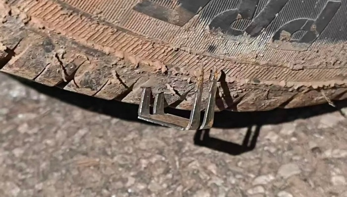 地方新闻精选昆明;14人;故意抛撒铁钉;扎破车胎;被抓;保定;残障老人;被奴役20年