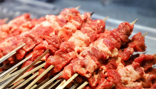 地方新闻精选 | 重庆多店铺用鸭肉猪肉冒充牛肉被罚 山东一救援队长寻人遇车祸牺牲