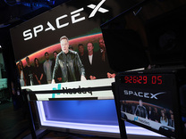 SpaceX大涨19%，马斯克身家破1.3万亿美元相当于8.8个巴菲特