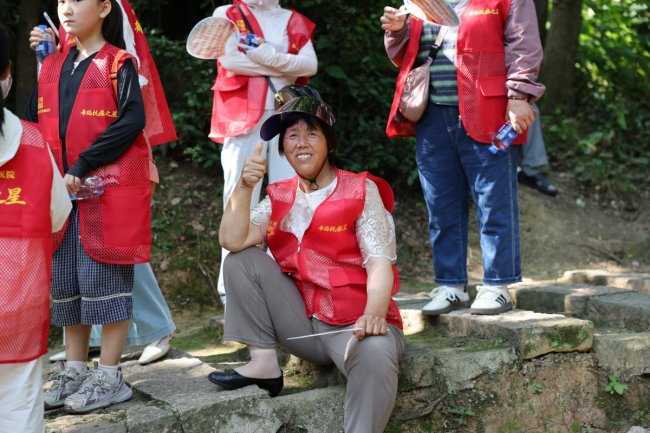 “踏山向愈,共赴新生”——第 16 届希福抗癌之星公益活动圆满收官