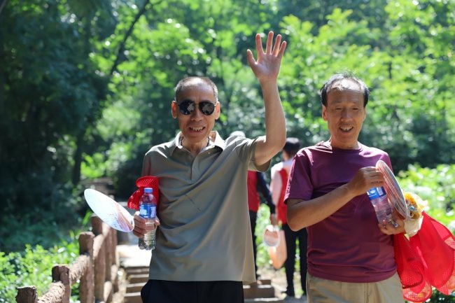 “踏山向愈,共赴新生”——第 16 届希福抗癌之星公益活动圆满收官