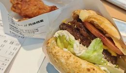 门店全关不到半年，网红汉堡大变样杀回长沙