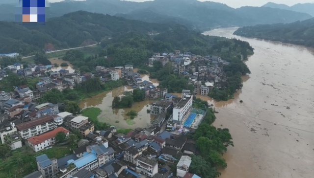地方新闻精选 | 广西三江强降雨致洪水漫堤倒灌 昆明半马部分选手完赛没领到奖牌