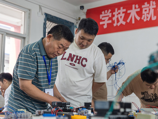 【界面访谈】就业工作升格为国家级规划，如何破解结构性矛盾