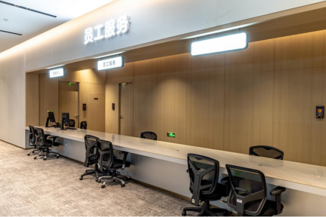 兼品质与温度!中建八局装饰公司参建的这座大型全国后援管理中心全面焕新(图9)