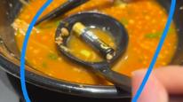 肥汁米蘭米线吃出电池？门店：计时器电池掉了