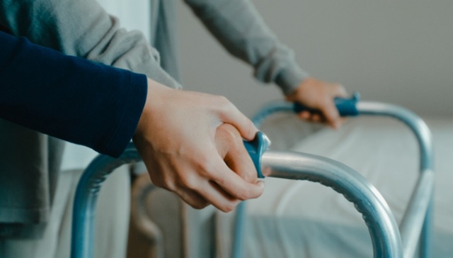 养老服务师;职业资格分级;报考条件
