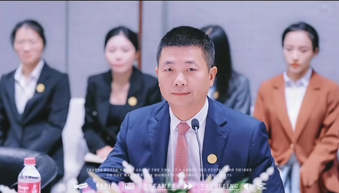 界面调查｜刘忍的隐身术：“乡贤”、侨领与电诈大佬