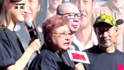 韩红发文致歉： 随口一句“走个面”，措辞失当深感自责，今后会谨言慎行踏实做事